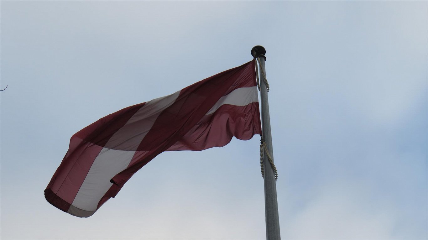 VIDEO: 2023 Latvian Independence Day parade in Rīga - Latvia